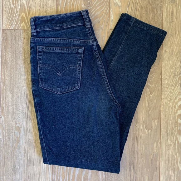 Vintage Leviβs High Waisted Slim Jeans - Picture 2 of 7